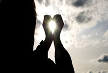 股票如何上市和交易:股票证券有哪些公司-上海楼市新政落地一周：多个新盘热卖 二手房成交创60天新高